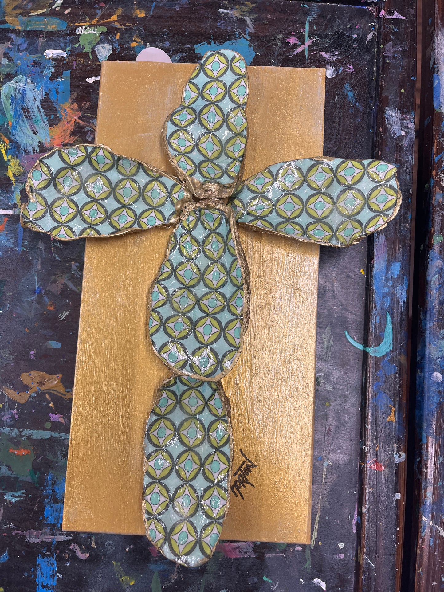 Oyster Cross by Marshall