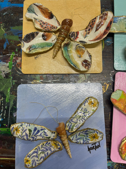 Dragonfly Oyster Art by Marshall