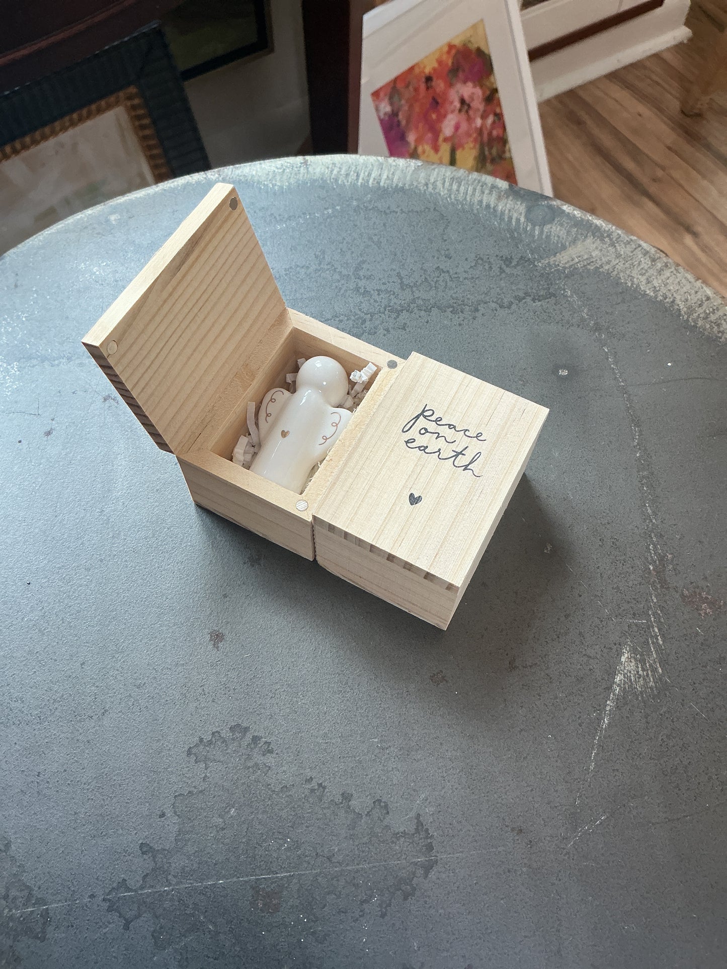 Pine wood box - Angel