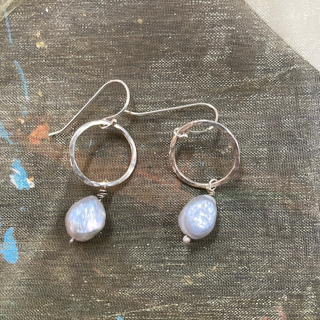 Sterling w/freshwater pearl earring